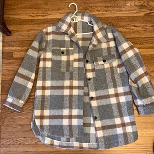 Gray and brown thick shacket